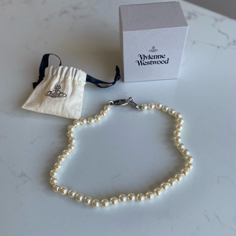 Vivienne Westwood - Stuart Pearl Necklace